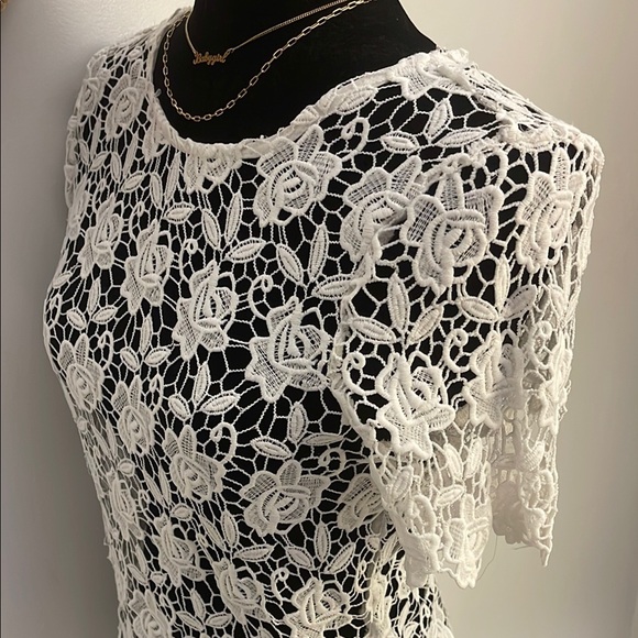 Haute Monde White Lace Flutter Sleeve Blouse Size Small - Picture 4 of 7